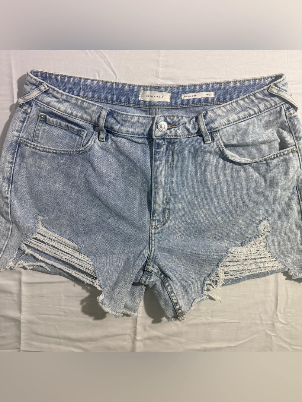 Cleo + Wolf Light Wash Distressed Cutoff Denim Shorts Womens 32 Raw Hem